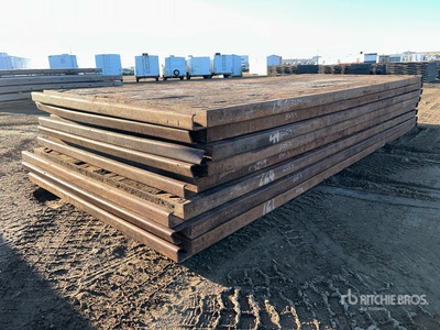 Quantity of (8) 20 ft x 8 ft Steel Rig سطح