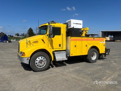 2005 Kenworth T300 4x2 Service Truck