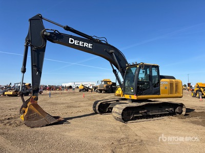 2011 John Deere 200D LC Tracked Excavator