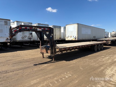 2018 PJ Trailers FD363 36 ft Tri/A Gooseneck Przyczepa do sprzętu