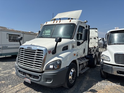 2016 Freightliner Cascadia 113 6x4 Day Cab Prime Mover