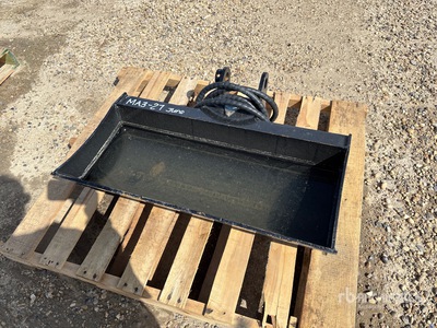 2026 GIYI GY-3TB Tilting Excavator Bucket - Fits Cat 3 - 5 ton (Unused)