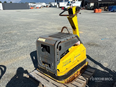 2014 Wacker Neuson DPU10070Les Vibratory Plate Compactor