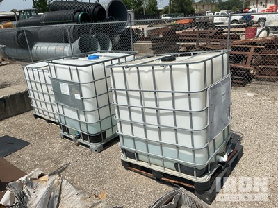 Quantity of (3) Portable Tote Tanks Varios. Industrial