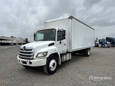 2016 Hino 268 4x2 Van Truck