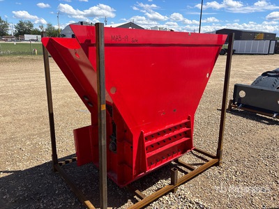 2026 GIYI GY-BC72 72 in Skid Steer Block Crusher (Unused)