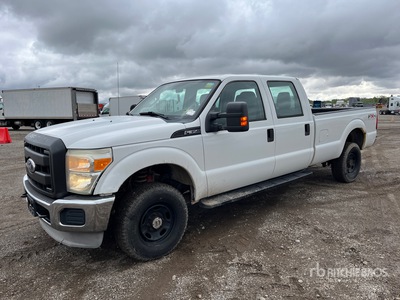 2011 Ford F-350 XL 4x4 Crew Cab Pickup