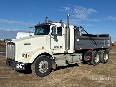2004 Kenworth T800B 6x4 Camion à benne tandem
