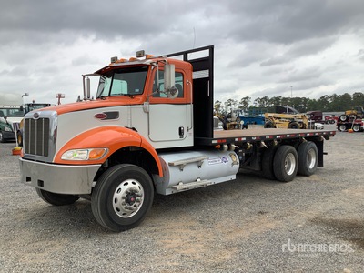 2014 Peterbilt 382 6x2 Camión Caja Abierta