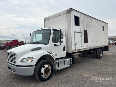2021 Freightliner M2 106 バントラック