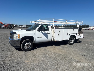 2011 Chevrolet Silverado 3500HD 4x2 Utility Truck