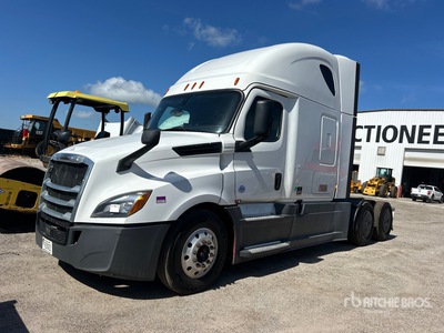 2020 Freightliner Cascadia 126 6x4 3- Achs Sattelzugmaschine mit Schlafkabine