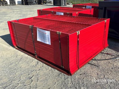 Quantity of (30) Canex 8 ft x 6 ft Powder Coated サイト フェンス (Unused)