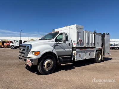 2007 Ford F-750 XL 4x2 Fuel and Lube Truck