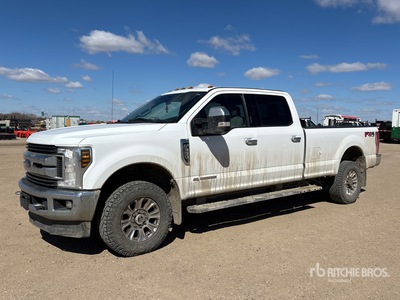 2019 Ford F-350 XLT 4x4 Crew Cab Pickup