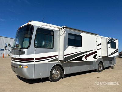 2003 Monaco Knight 32PBD Motor Home