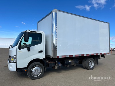 2020 Hino 195 4x2 Furgoneta caja cerrada