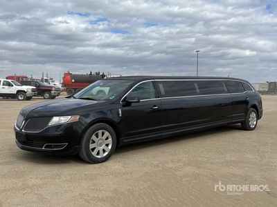 2014 Lincoln MKT Limousine