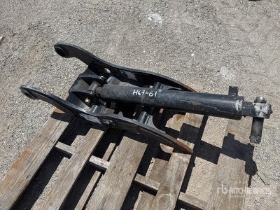 Cat 13 in Excavator Thumb - Fits Cat