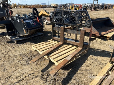 2022 Paladin 30945 48 in Fourches pour chargeuse à différentiel