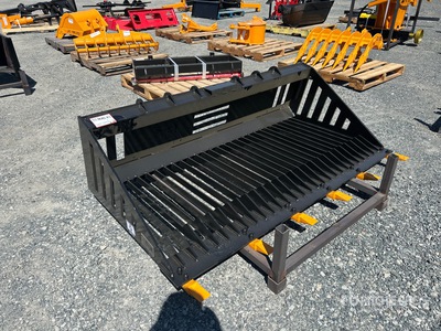 2026 GIYI GY-RB66 66 in Skeleton Skid Steer Bucket (Unused)
