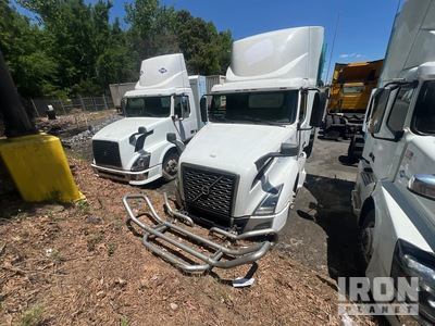 2019 Volvo VNL CNG 6x4 T/A Day Cab Truck Tractor (Inoperable)