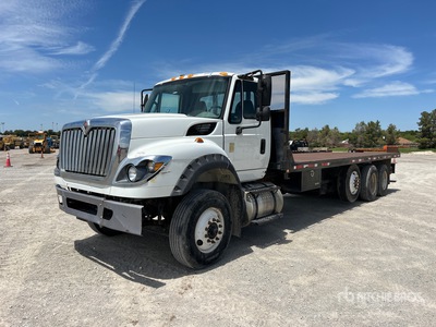 2015 International SF667 8x4 Flatbed Truck