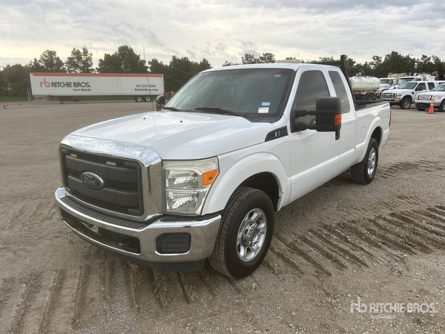 2016 Ford F-250 XL 4x2 Extended Cab Pickup
