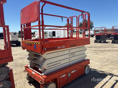 2016 Snorkel S4732E Electric Schaarlift