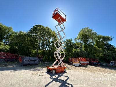 2016 Snorkel S4732E Electric Scissor Lift