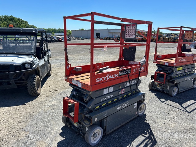2016 Skyjack SJIII-3219 Electric Scissor Lift