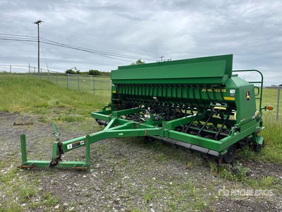 2013 John Deere 1590-15 15 ft 0 in No Till Drill