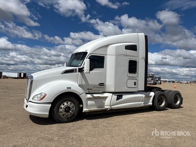 2016 Kenworth T680 6x4 3- Achs Sattelzugmaschine mit Schlafkabine