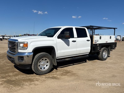 2015 GMC Sierra 3500HD 4x4 Crew Cab Pritsche-Lkw