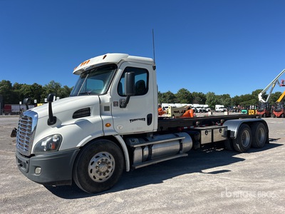 2014 Freightliner Cascadia 6x4 Roll-Off Truck
