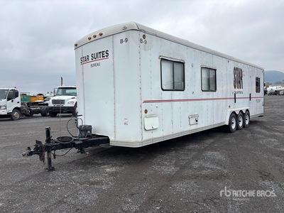 1997 United U834T 35 ft x 7 ft 10 in Portable Tri/A Bureau mobile
