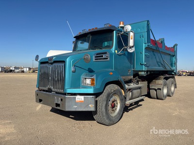 2013 Western Star 4700SB 6x4 Hooklift Truck