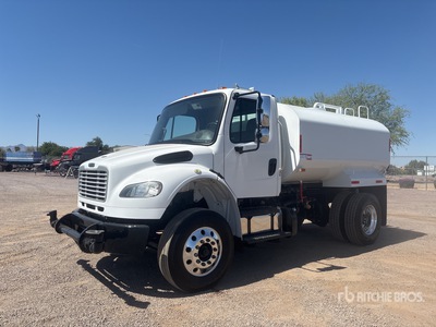 2018 Freightliner M2 106 2500 gal 4x2 Wassertank-Lkw