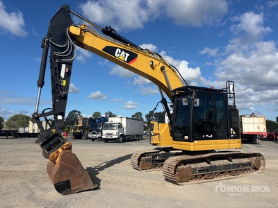 2017 Cat 325F L CR Tracked Excavator