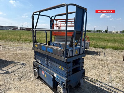 UpRight MX-19 Scissor Lift (Inoperable)