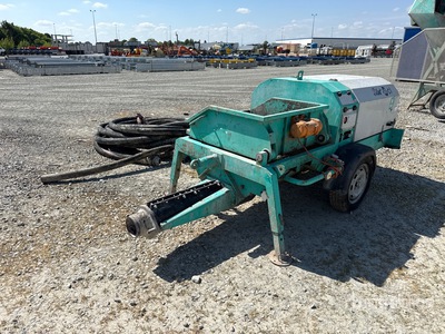 2008 Imer Silent 300 CL مضخة خرسانة