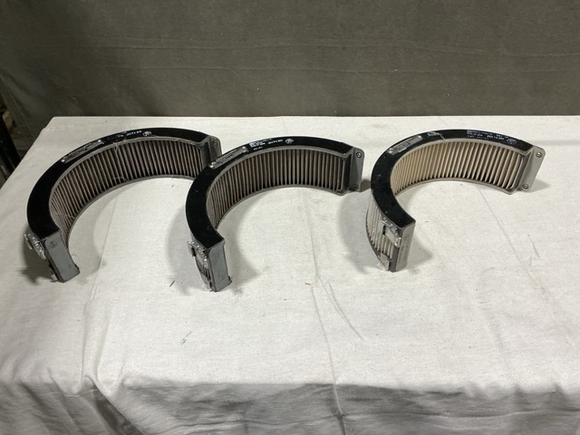 (12) Aerospace Filtration Systems 104600-101 Filter Assemblies