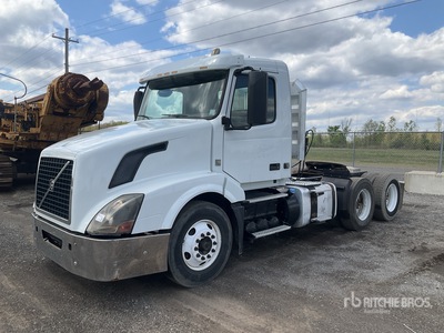 2017 Volvo VNL 6x4 T/A Day Cab Truck Tractor
