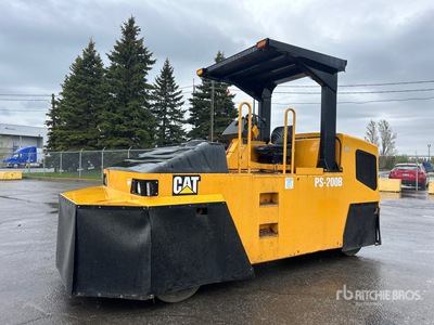 1999 Cat PS-200B 9 Wheel Pneumatic Roller