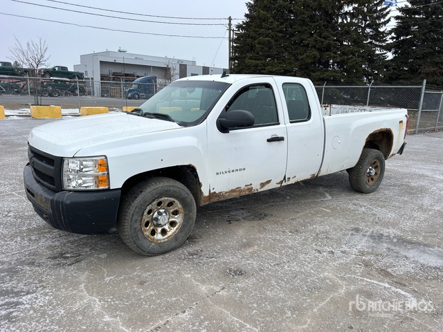 2011 Chevrolet Silverado 1500 2011 Chevrolet Silverado 1500 4X2 Extended Cab Pickup