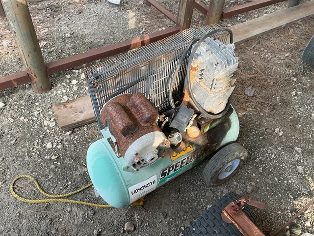 Speedair 1NNF4 5.5 cfm 13 gal Air Compressor Speedair 1NNF4 5.5 cfm 13 gal Air Compressor