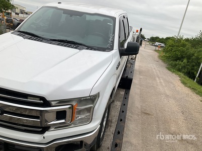 2018 Ford F-150 4x2 Crew Cab بيك اب