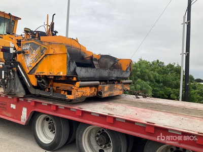 2015 LeeBoy 1000F راصف الأسفلت