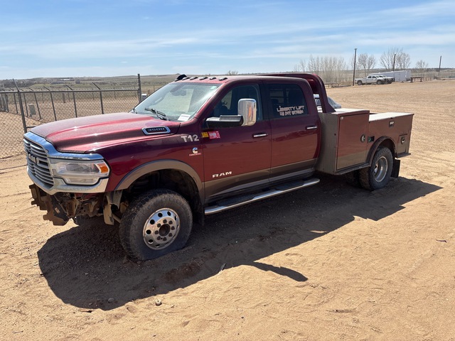 2019 Ram 3500 Laramie 4x4 Crew Cab Flatbed Truck (Inoperable) 2019 Ram 3500 Laramie 4x4 Crew Cab Flatbed Truck (Inoperable)