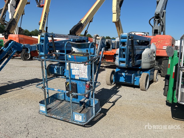 2014 Genie Z-40/23N 2WD Electric Articulating Boom Lift